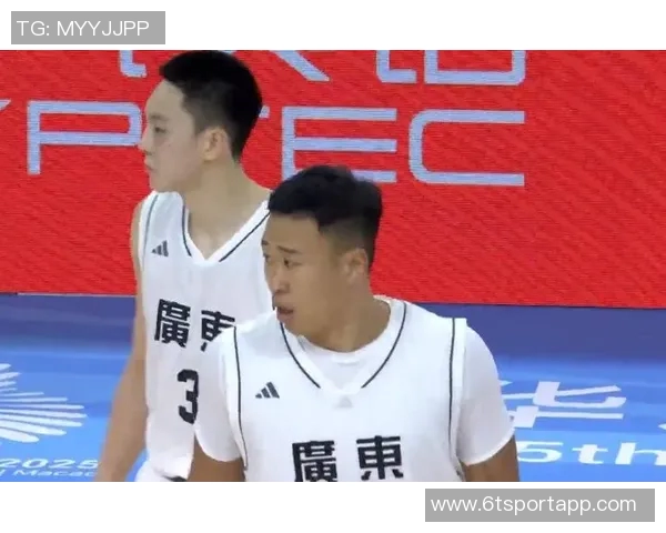 全运U18男篮排位赛北京队逆转吉林队佟冠霖贡献19分6板助力胜利