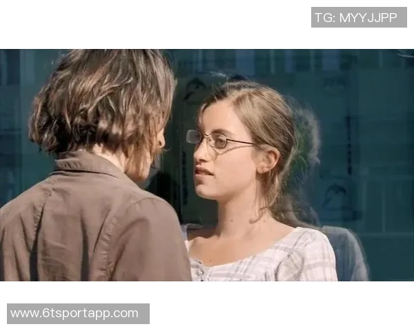 女友因奥尔莫嚼口香糖声音太大提分手我们的爱情岌岌可危